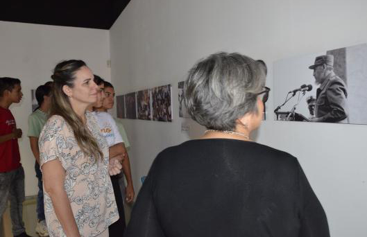 Inauguran en el Memorial de la Denuncia exposición fotográfica Fidel en el Caribe