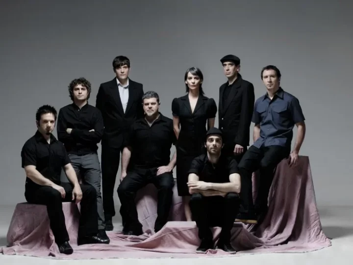 Media hora con su intérprete, Grupo Bajofondo