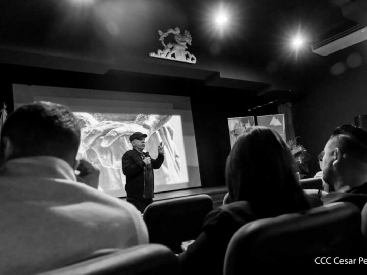 Roberto Chile conversó en Nicaragua sobre el arte de la fotografía