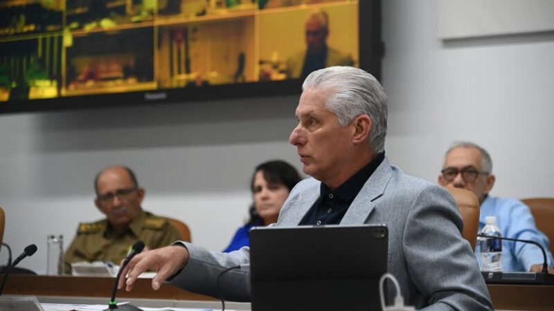 Díaz-Canel: La unidad se forja participando, buscando consenso