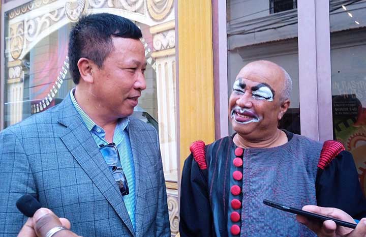 Visita delegación vietnamita sede de Teatro de Las Estaciones en Matanzas