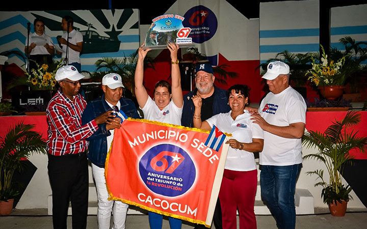 Celebra Holguín Aniversario 67 del Triunfo de la Revolución