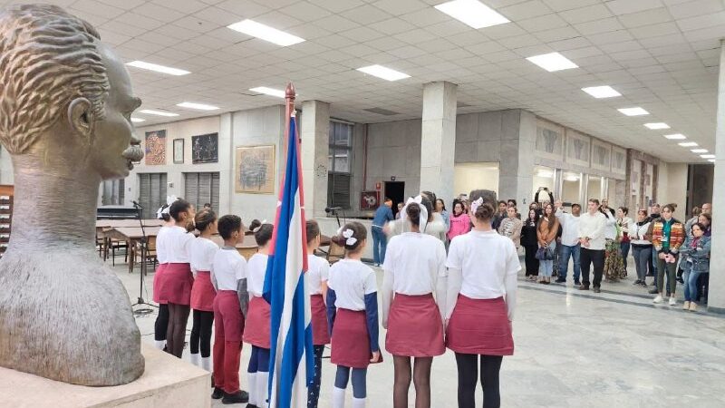 Ratifican en la Biblioteca Nacional compromiso con la obra de José Martí
