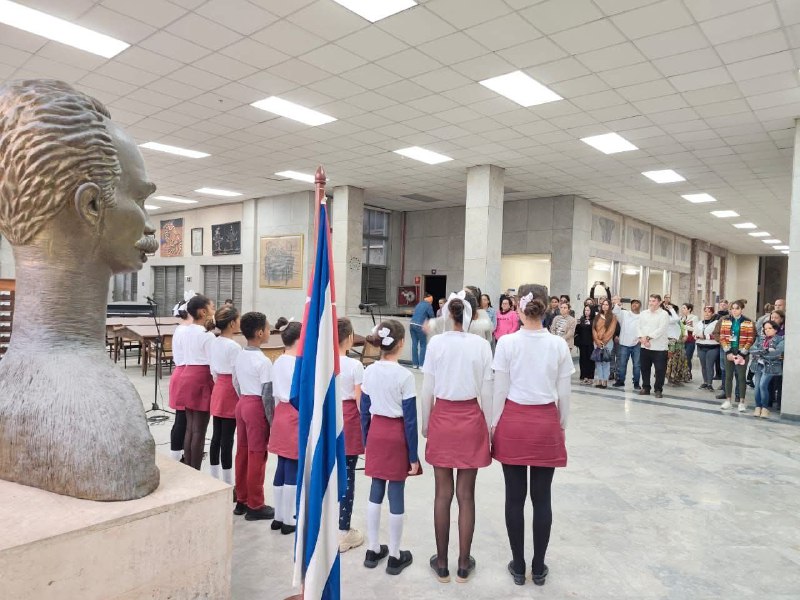 Ratifican en la Biblioteca Nacional compromiso con la obra de José Martí