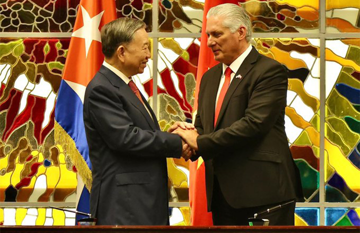 Presidente cubano felicita a líder del Partido Comunista de Vietnam por su reelección