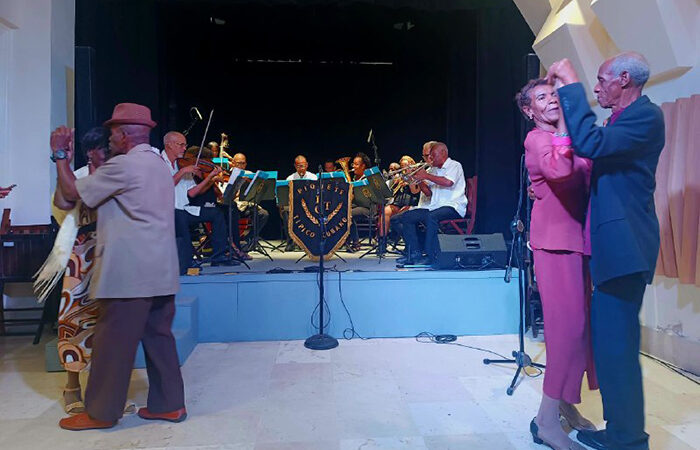 Concierto didáctico del Piquete Típico Cubano afianza vigencia del danzón