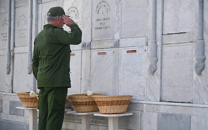 Acompaña Díaz-Canel sepelio de combatientes caídos en Venezuela