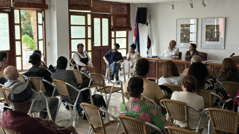 Académicos y artistas debaten sobre la enseñanza teatral en Cuba