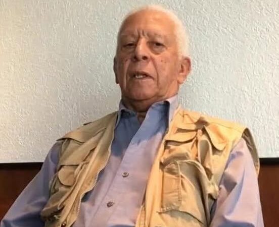 Conceden Premio Nacional de Ciencias Sociales y Humanísticas a José Bell Lara