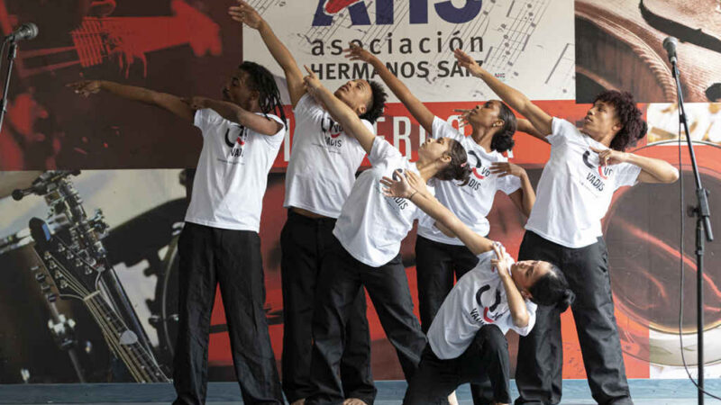 Jóvenes artistas cubanos reafirman solidaridad con Venezuela