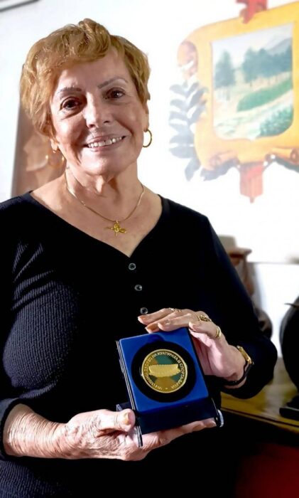 Otorga institución búlgara reconocimiento a la bailarina cubana Laura Alonso