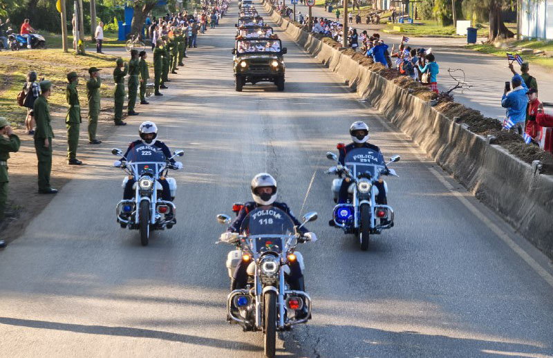 Honor y Gloria: en marcha cortejo fúnebre de los 32 héroes cubanos