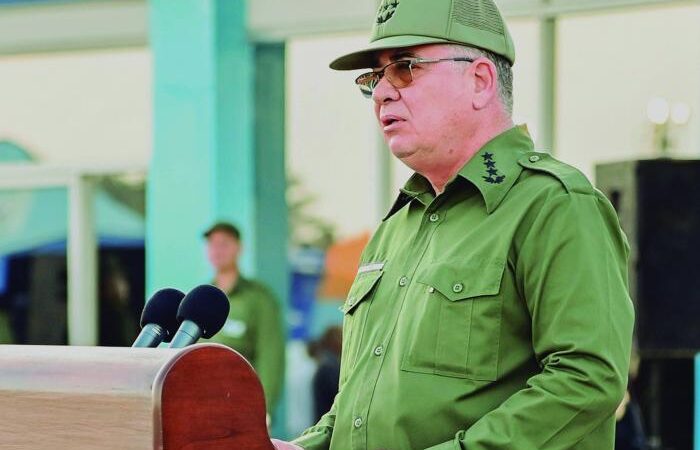 Cayeron combatiendo y ascendieron para siempre a la historia