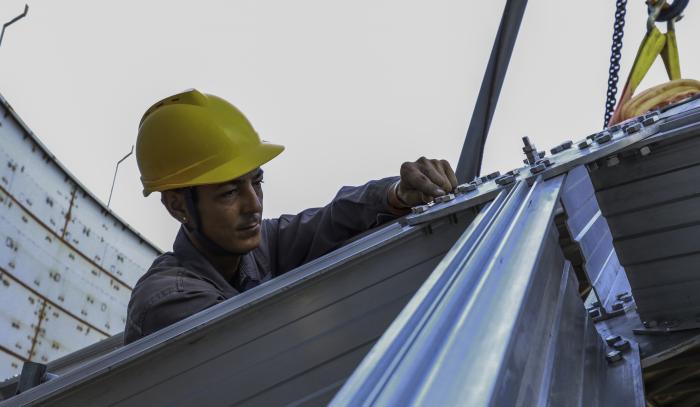 Concebir y ejecutar todos los proyectos con el concurso activo del pueblo