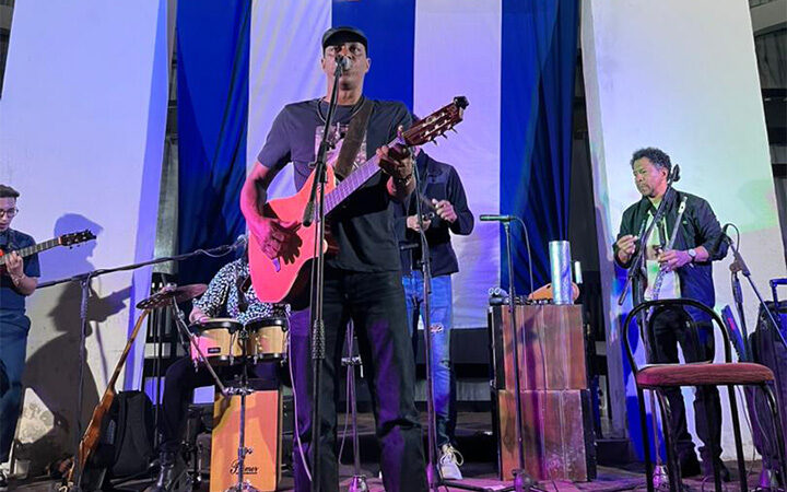 Concierto de Tony Ávila clausura Longina 2026 en Santa Clara