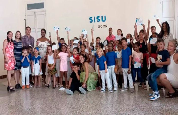 Proyecto Sisu promueve desarrollo artístico y cognitivo de los alumnos