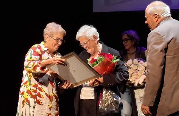 Entregan Premio Nacional de Patrimonio Cultural a Margarita Ruiz