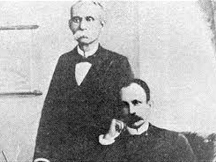 A la gloria de la Patria