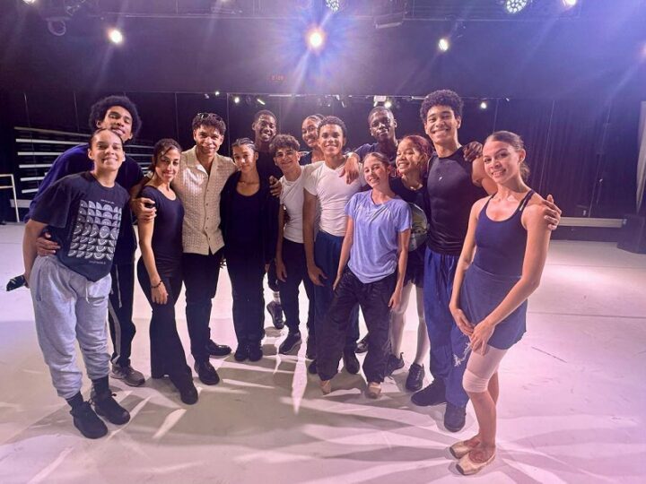 Bailarines cubanos de la Academia Acosta Danza llevan su arte a Emiratos Árabes Unidos