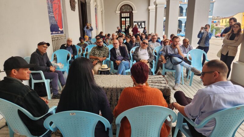 Puentes Poéticos: un abrazo a la humanidad desde la cultura