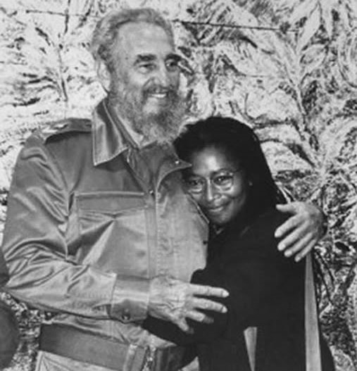 Escritora Alice Walker honra a Fidel Castro en su centenario