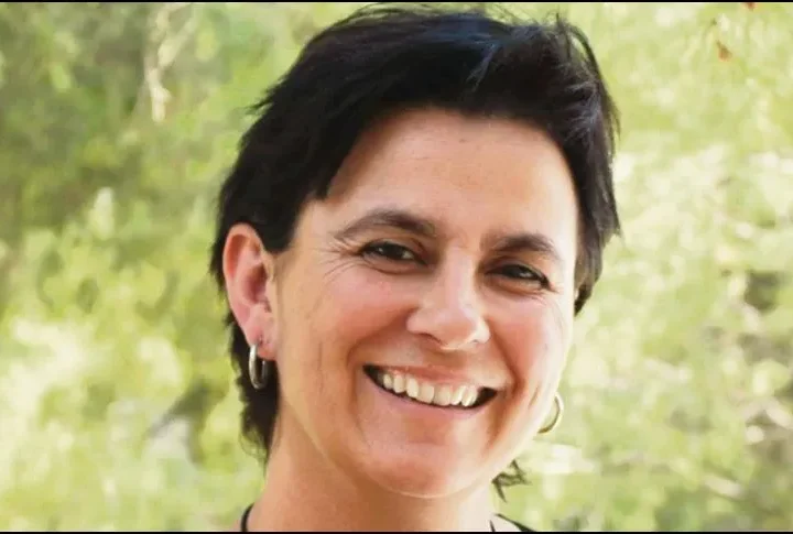 La poesía toda con Magdalena Sánchez Blesa