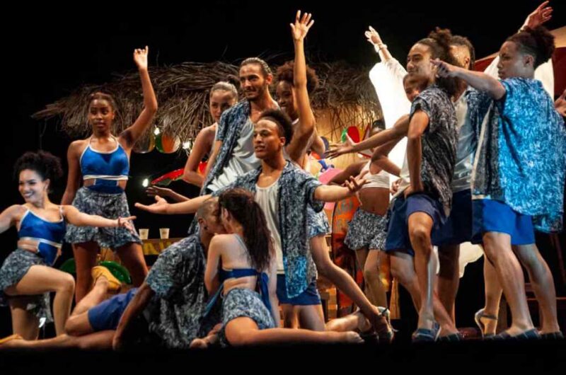 Comparte compañía cubana Qvo Vadis su nueva propuesta danzaria La Playa