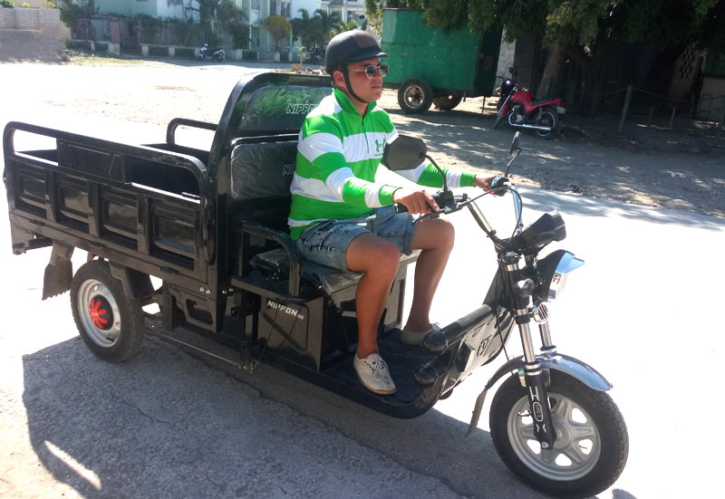 Otorgan de forma temporal licencias de operación del transporte a vehículos eléctricos