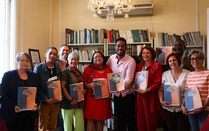 Entregan expediente para declarar el danzón Patrimonio Cultural