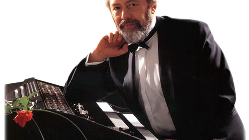 Media hora con su intérprete, el organista alemán Klaus Wunderlich