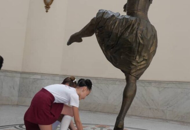 Ballet y homenajes a Alicia Alonso y figuras emblemáticas de la danza