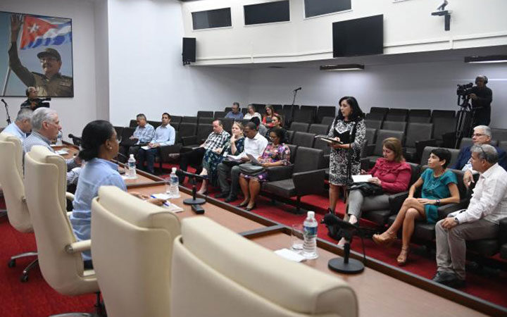 Exponen en reunión de expertos resultados de ensayos clínicos con el NeuralCIM