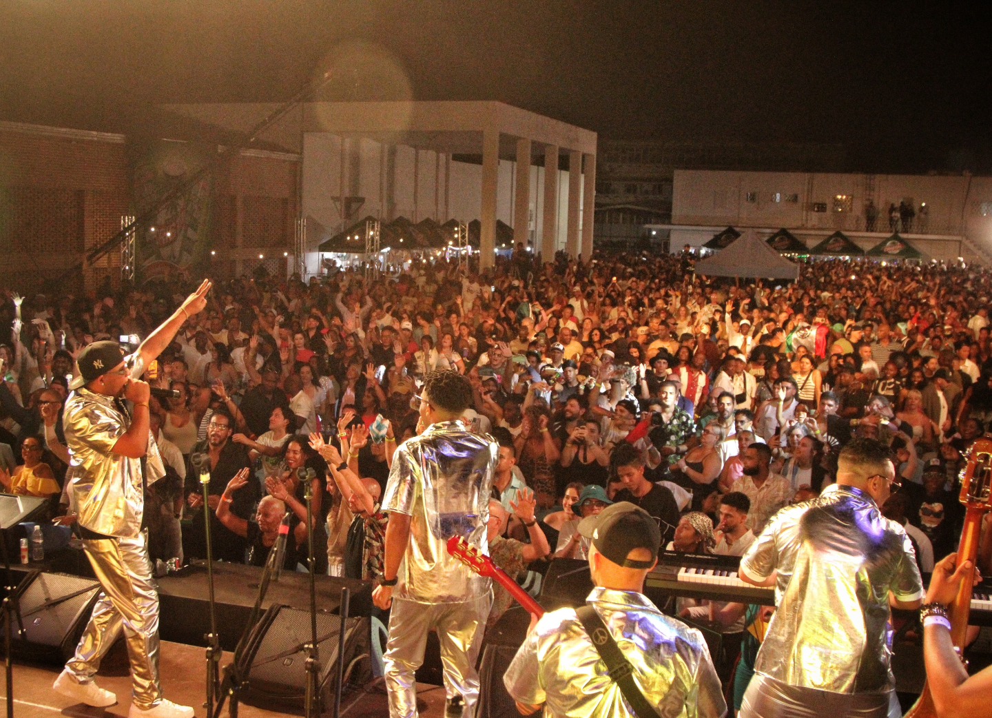 Excelencia de la música en X Festival de la Salsa en Cuba
