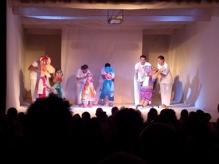 Abierta en La Habana convocatoria al taller de construcción de marionetas de papel