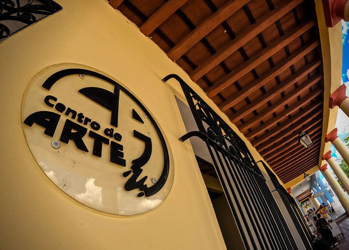 Celebran jornada por los 35 años del Centro de Artes Plásticas en Holguín