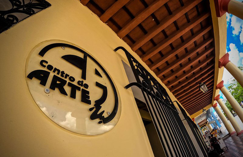 Celebran jornada por los 35 años del Centro de Artes Plásticas en Holguín