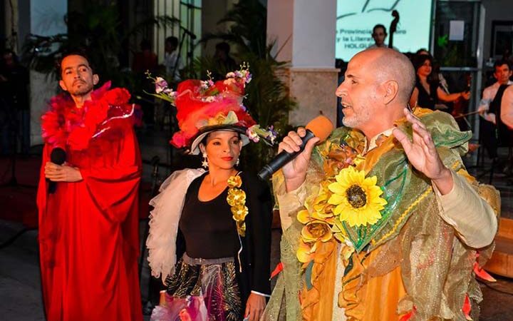 La magia de la palabra distingue a Holguín
