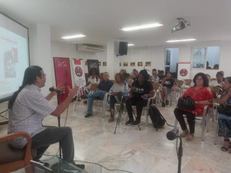 Homenaje en La Habana a la poetisa, editora y ensayista Lina de Feria