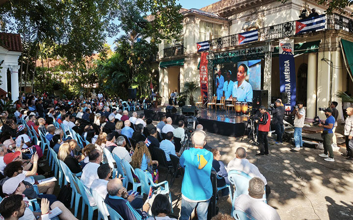 Asiste Díaz-Canel al acto de bienvenida del convoy Nuestra América