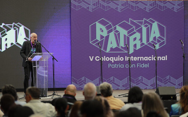 Seguir haciendo Patria y Humanidad