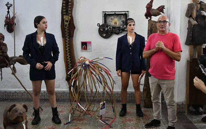 Charlotte Corday. Poema dramático ahora en escultura de madera