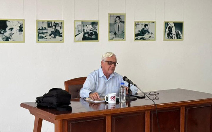 Cernuda y el neorromanticismo, disertación entre escritores