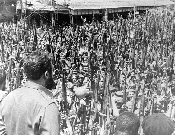 Aniversario 65 de la proclamación del carácter socialista de la Revolución Cubana