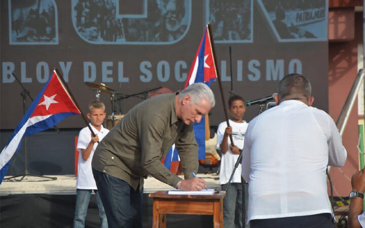 Mi firma por la Patria