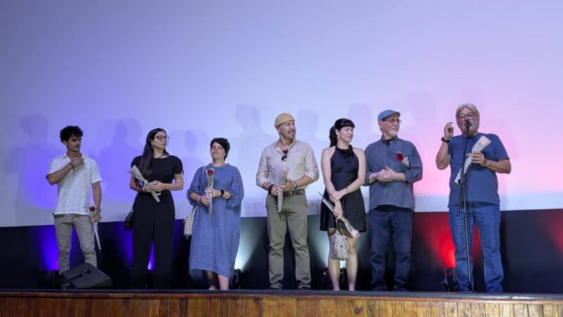 Filme Nora convoca a cientos de espectadores en jornada de estreno