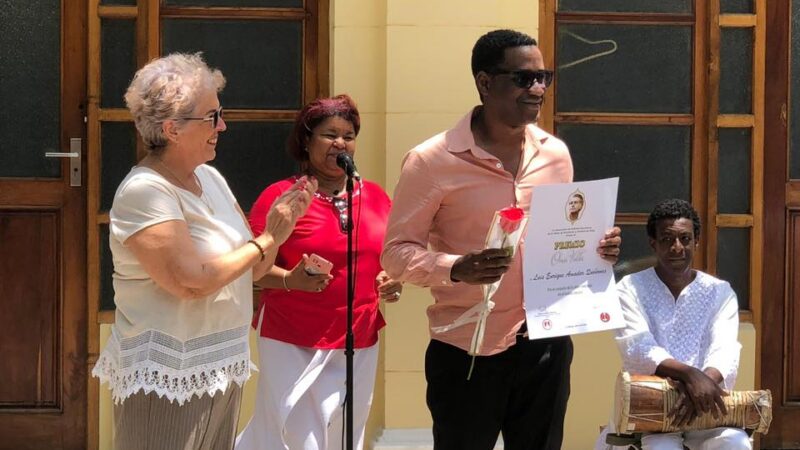 Reconocen en Cuba a figuras del teatro y la danza
