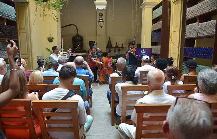 Museo Farmacéutico, también casa de los artistas de Matanzas
