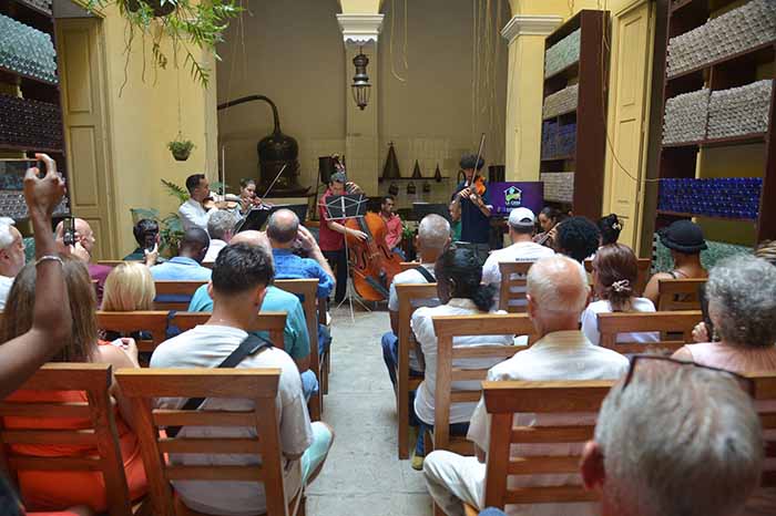 Museo Farmacéutico, también casa de los artistas de Matanzas