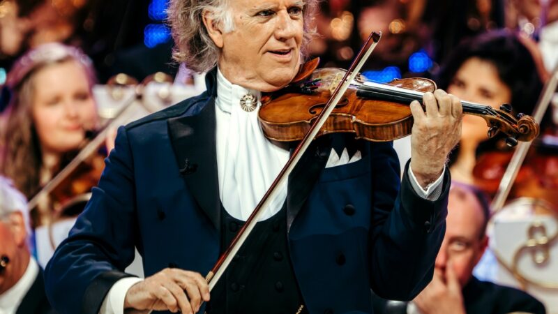Media hora con su intérprete, Andre Rieu