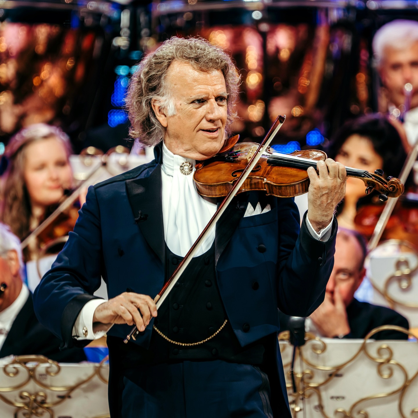 Media hora con su intérprete, Andre Rieu